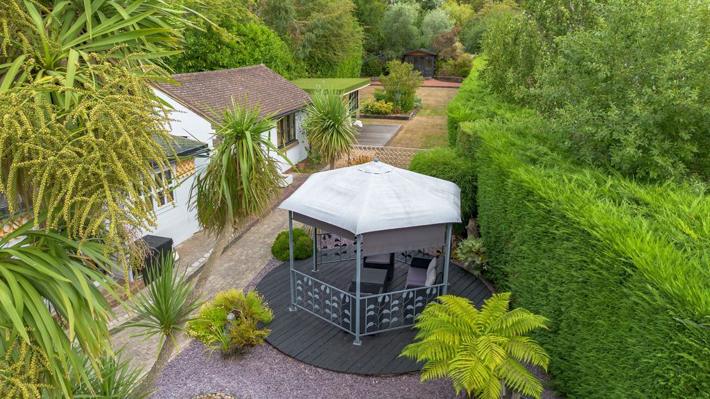 Property photo 2 of 46