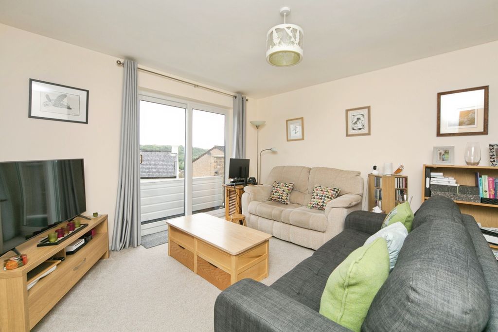 Property photo 3 of 19 Pbox-Img.Jpg