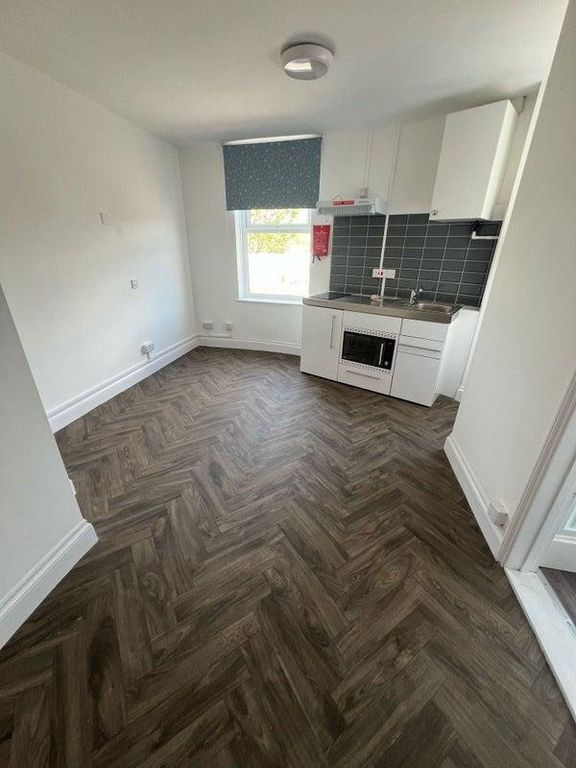 Property photo 2 of 6 95782090.Jpg