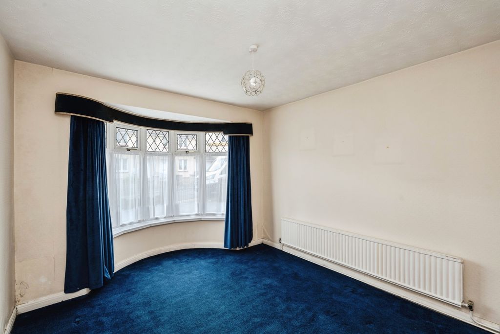Property photo 2 of 16 Photo