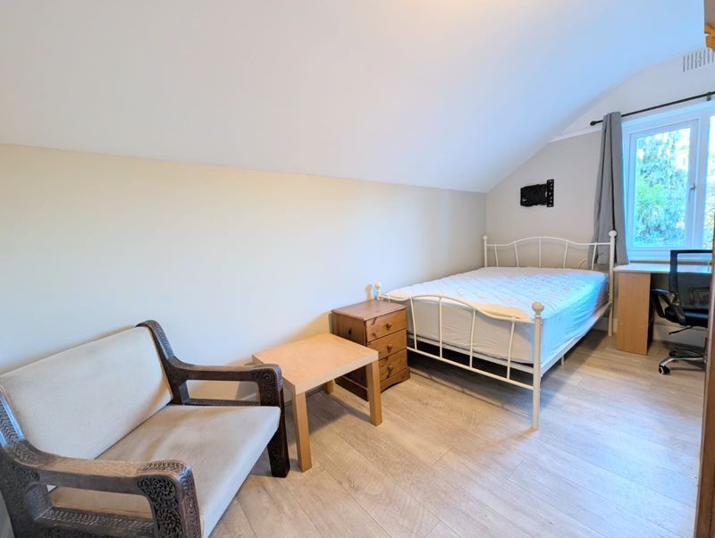 Property photo 3 of 9 Photo 3