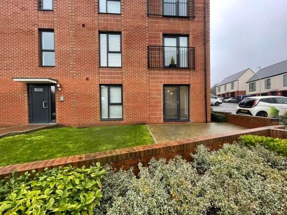 Property photo 1 of 8