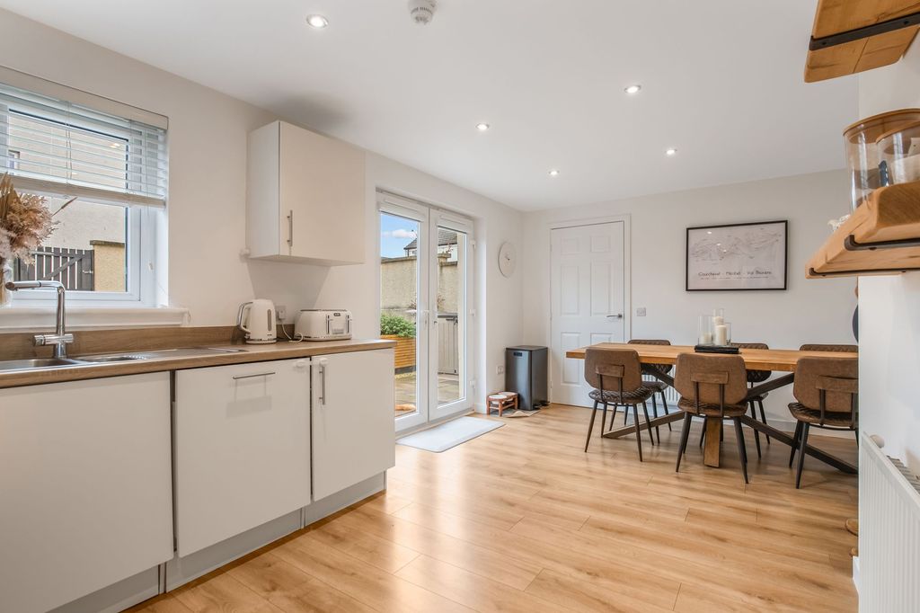 Property photo 2 of 22 Kitchen/Diner