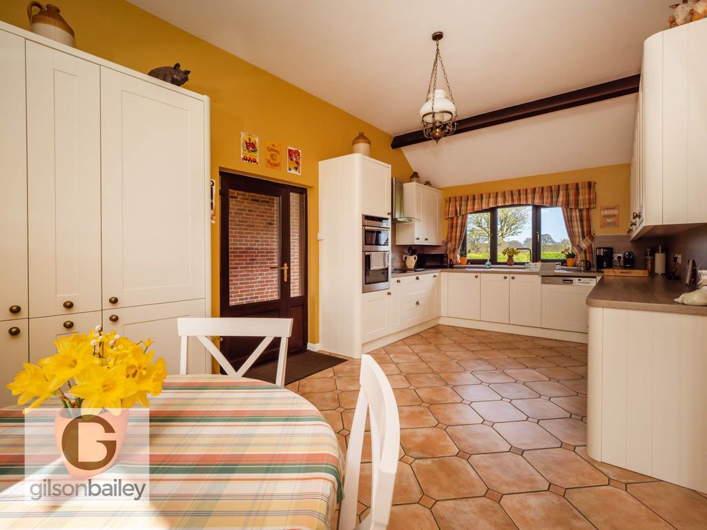 Property photo 2 of 46