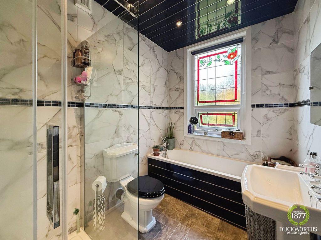 Property photo 3 of 12