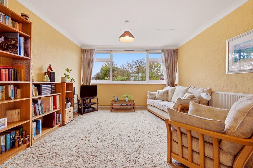 Property photo 2 of 14 Img_2381.Jpg