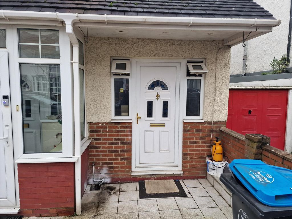 Property photo 1 of 1