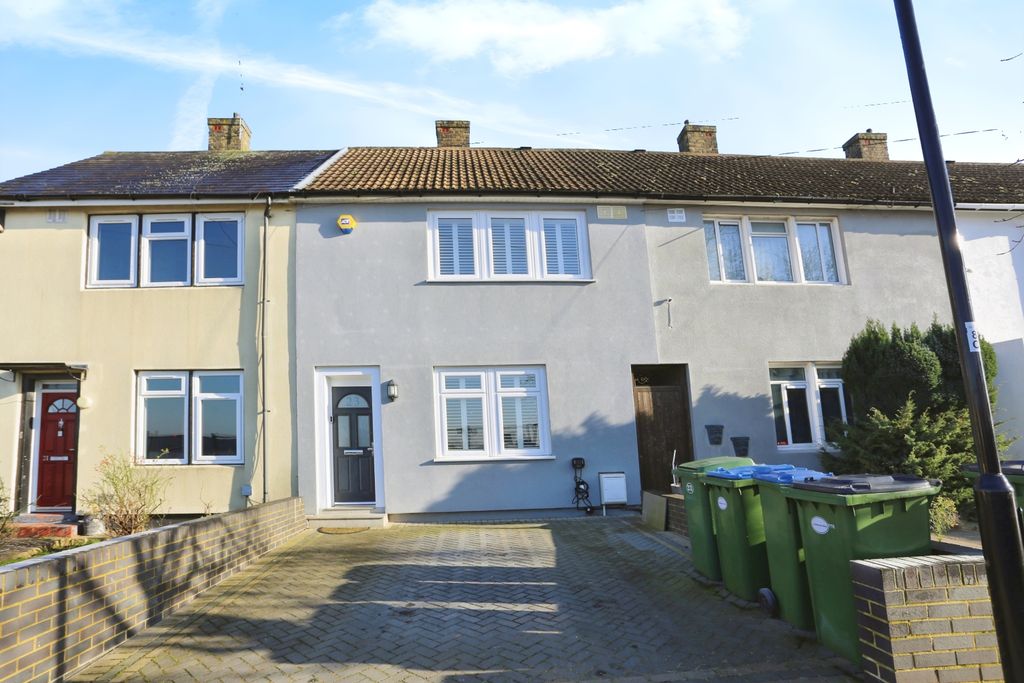 Property photo 1 of 14 Front