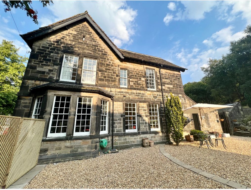 Property photo 2 of 27 26