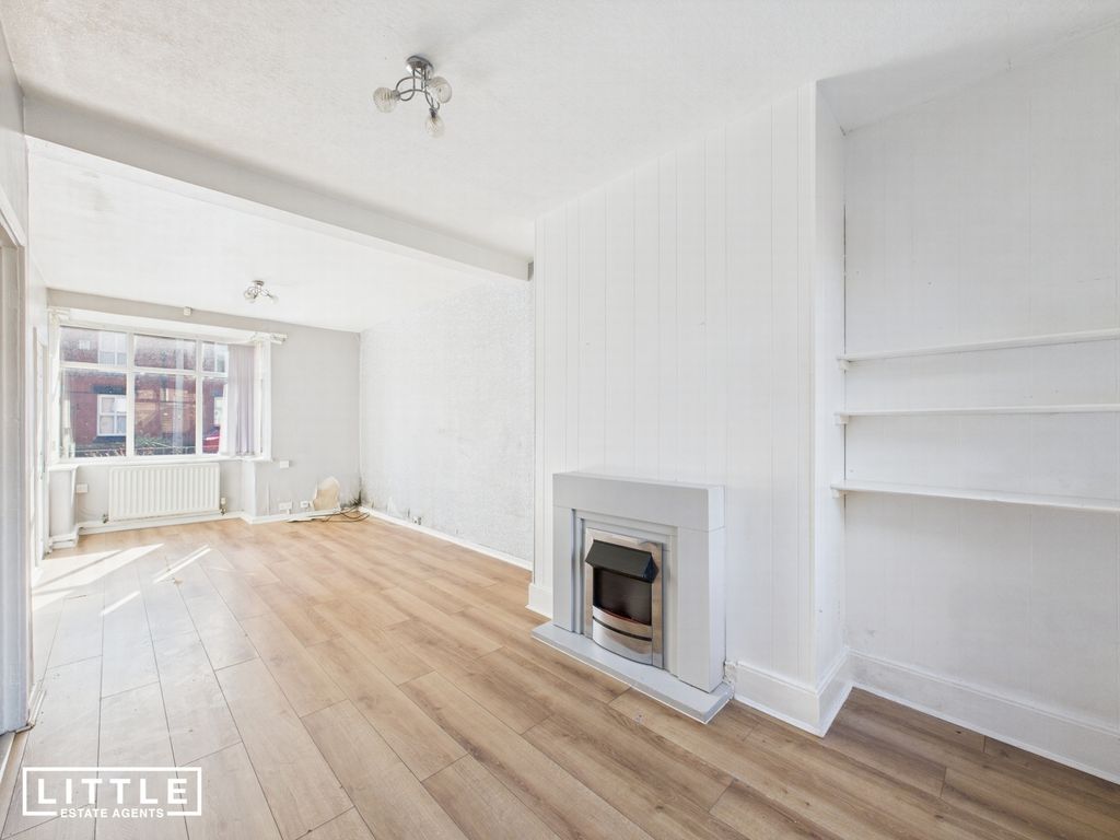 Property photo 2 of 16 Photo 1