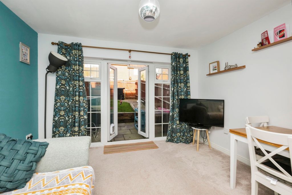 Property photo 2 of 17
