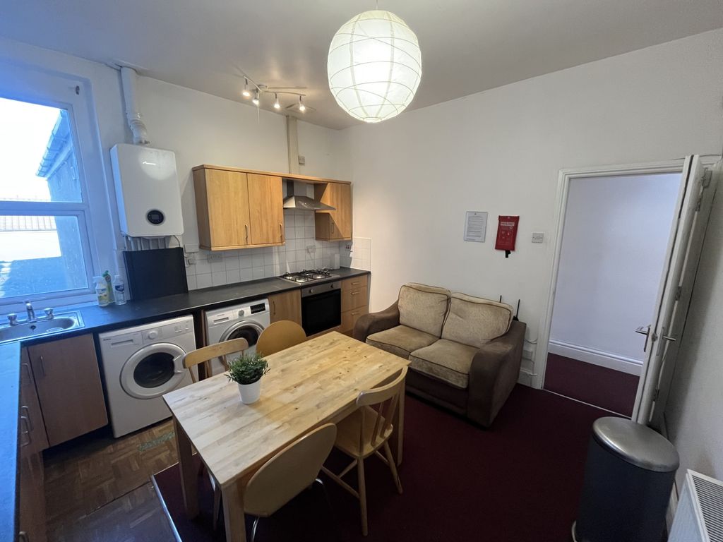 Property photo 1 of 8 Img_1304