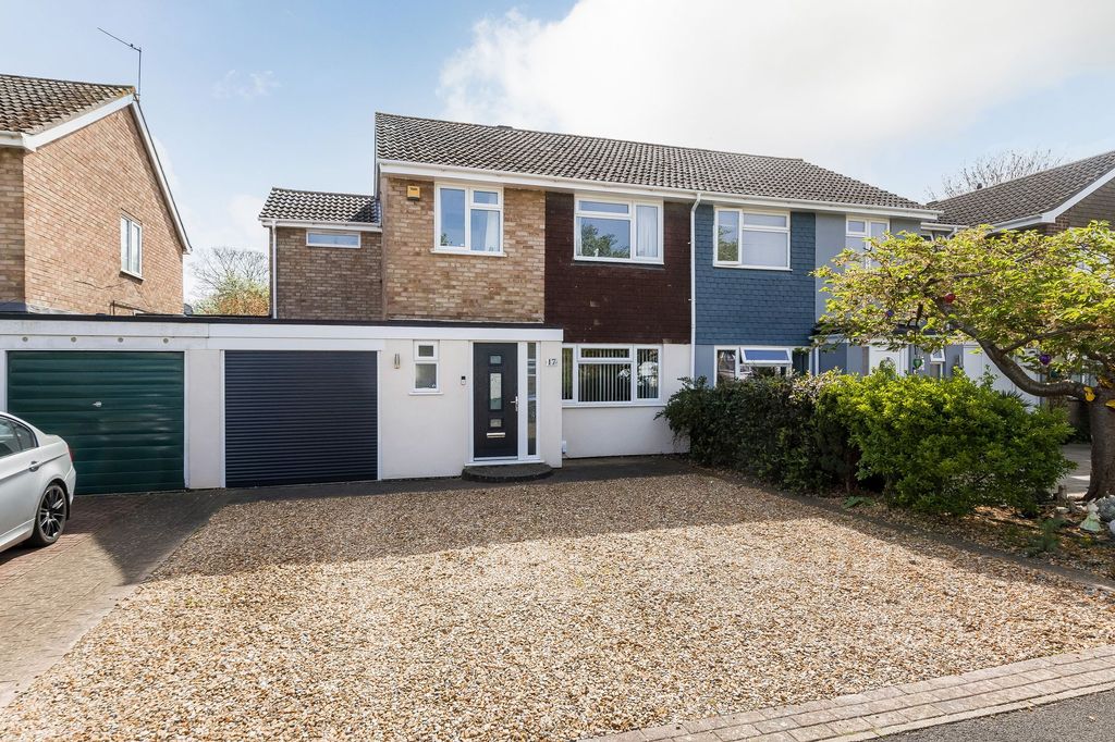 Property photo 1 of 30