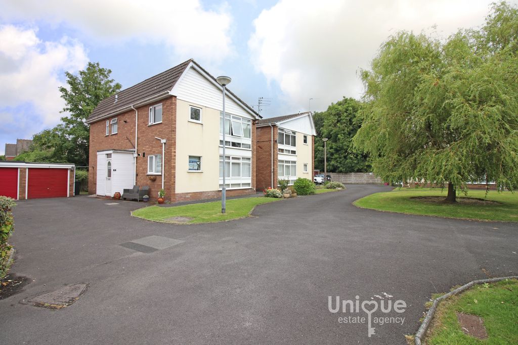 Property photo 3 of 18