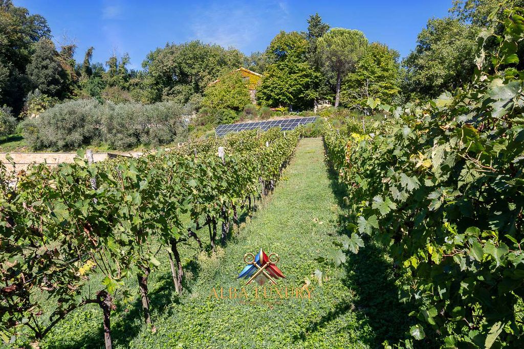 Property photo 3 of 38