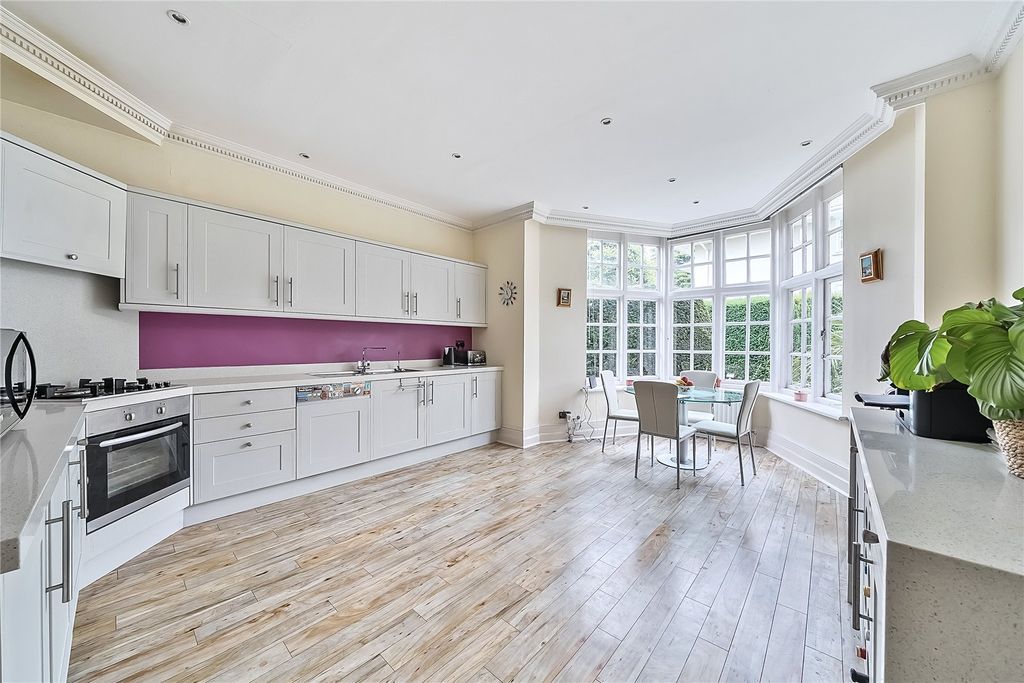 Property photo 2 of 20 Picture No. 38