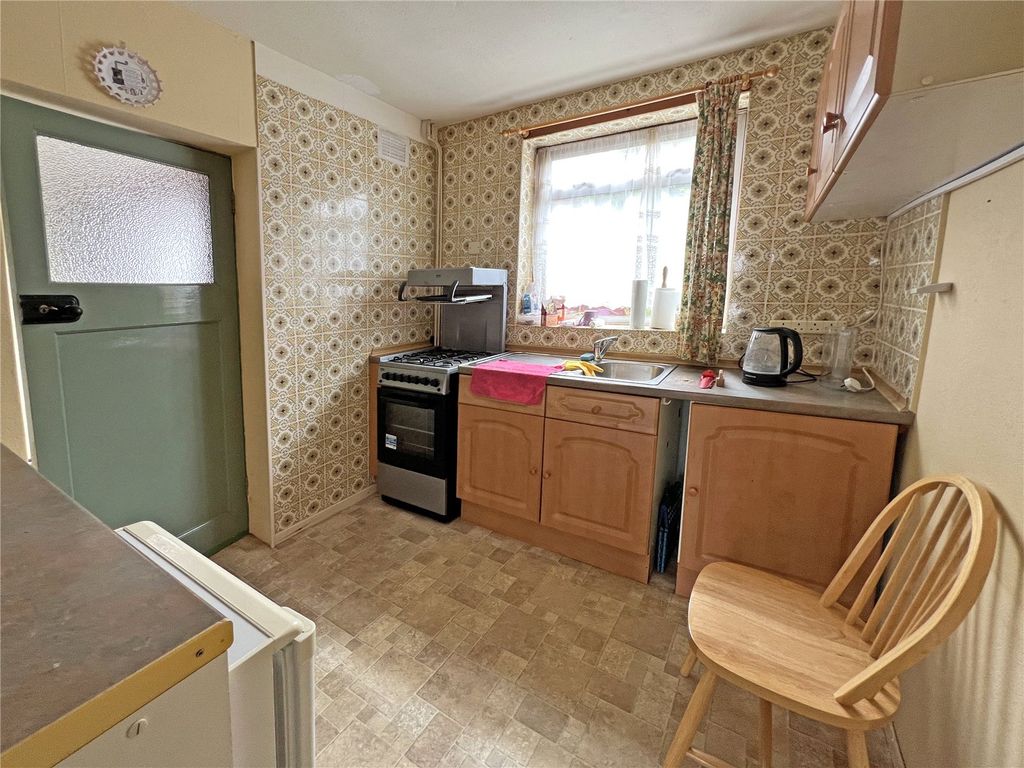 Property photo 3 of 13 Picture No. 18