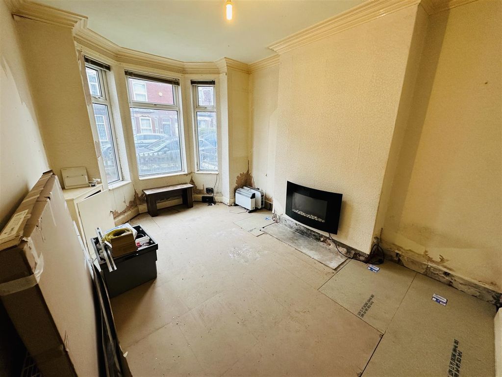 Property photo 2 of 13 Dining Room/ Bedroom Five