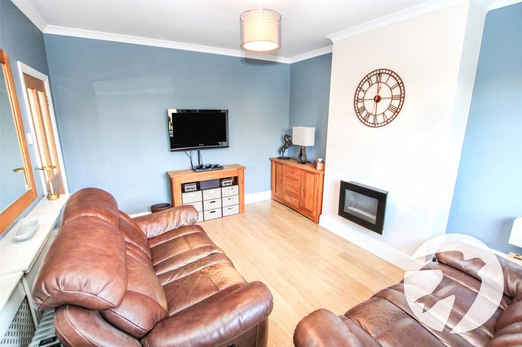 Property photo 2 of 14 Picture No. 02