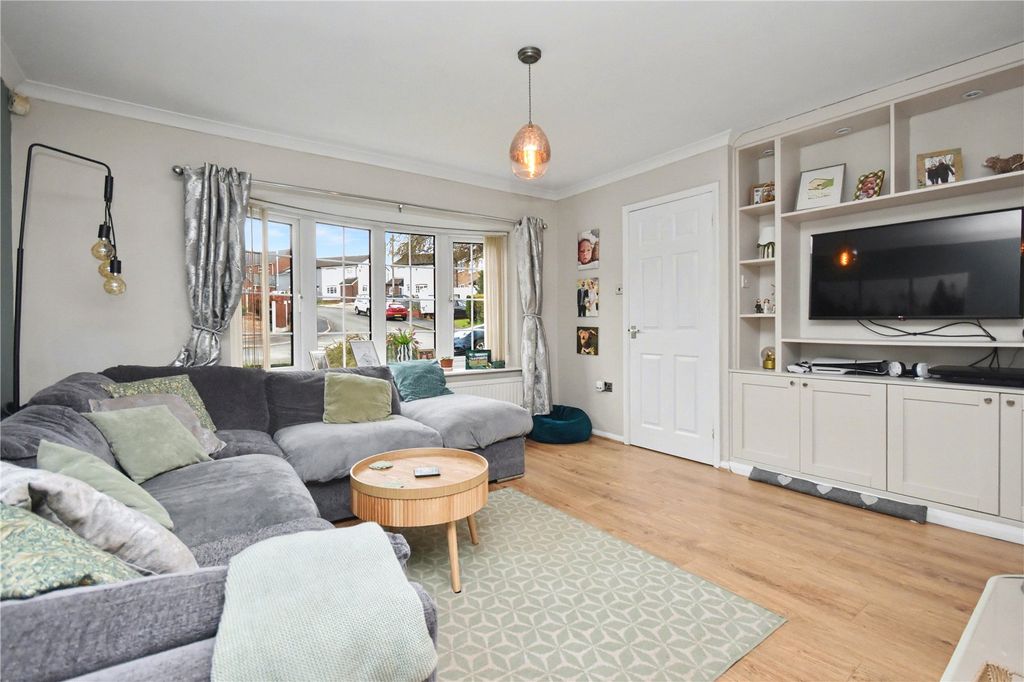 Property photo 3 of 15 Picture No. 11