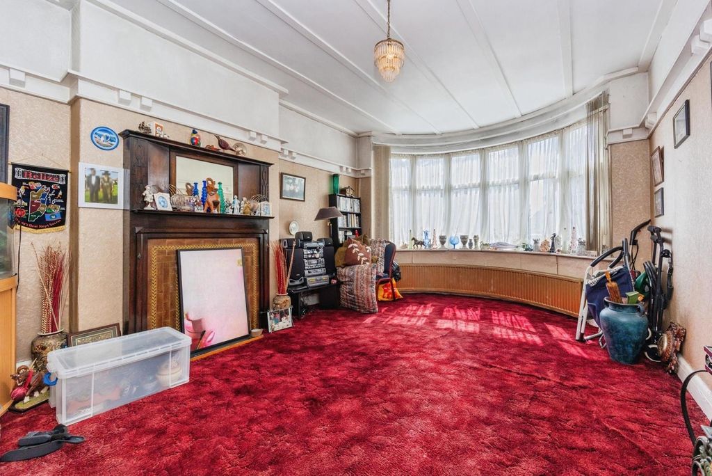 Property photo 3 of 20 Pbox-Img.Jpg