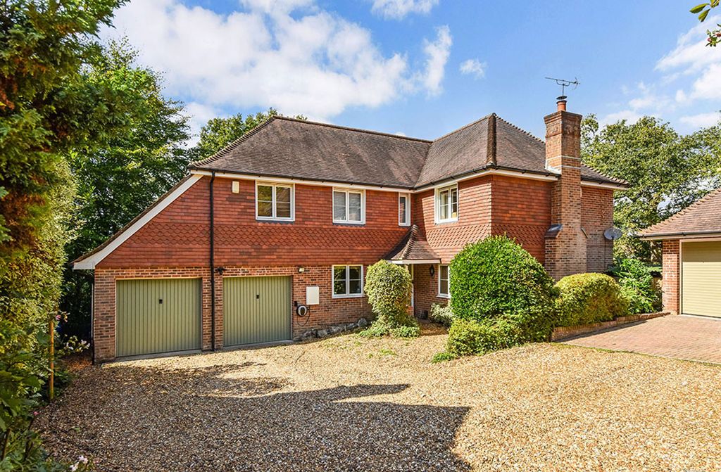 Property photo 1 of 25