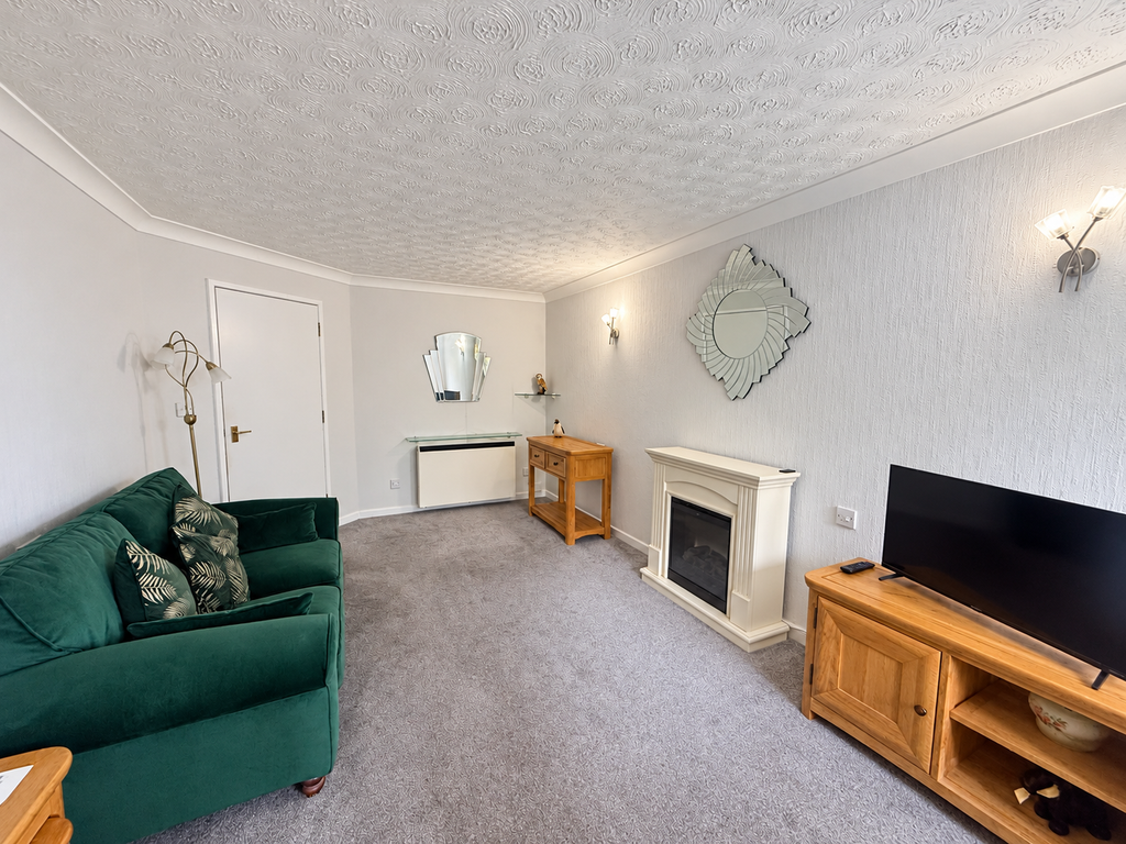 Property photo 2 of 9