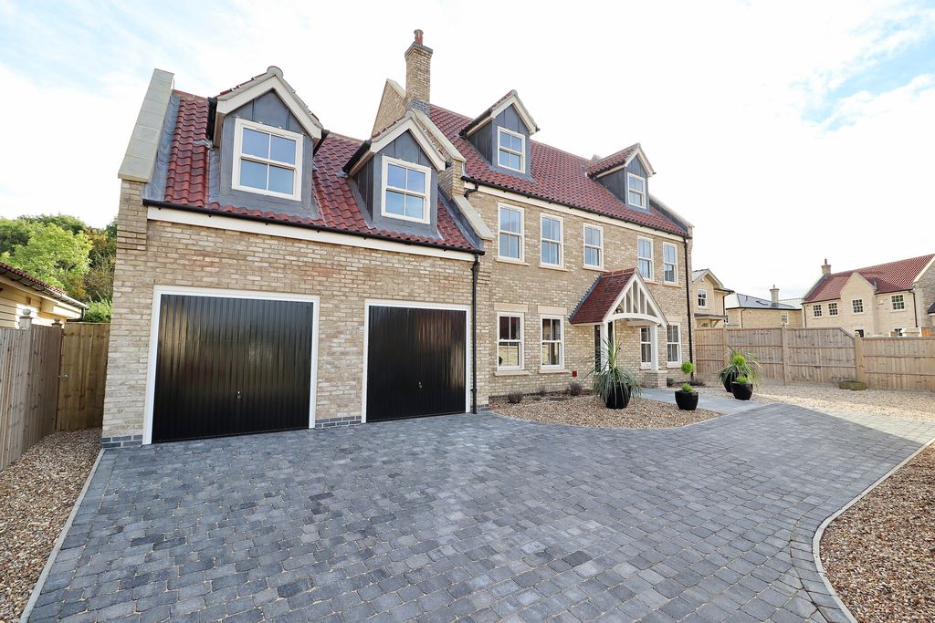 Property photo 1 of 29