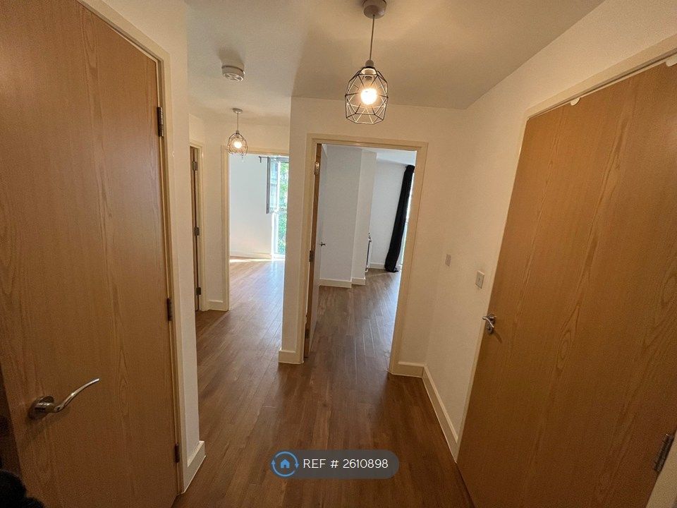Property photo 3 of 13 Entrance
