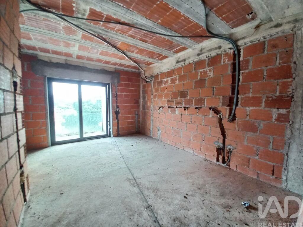Property photo 3 of 25