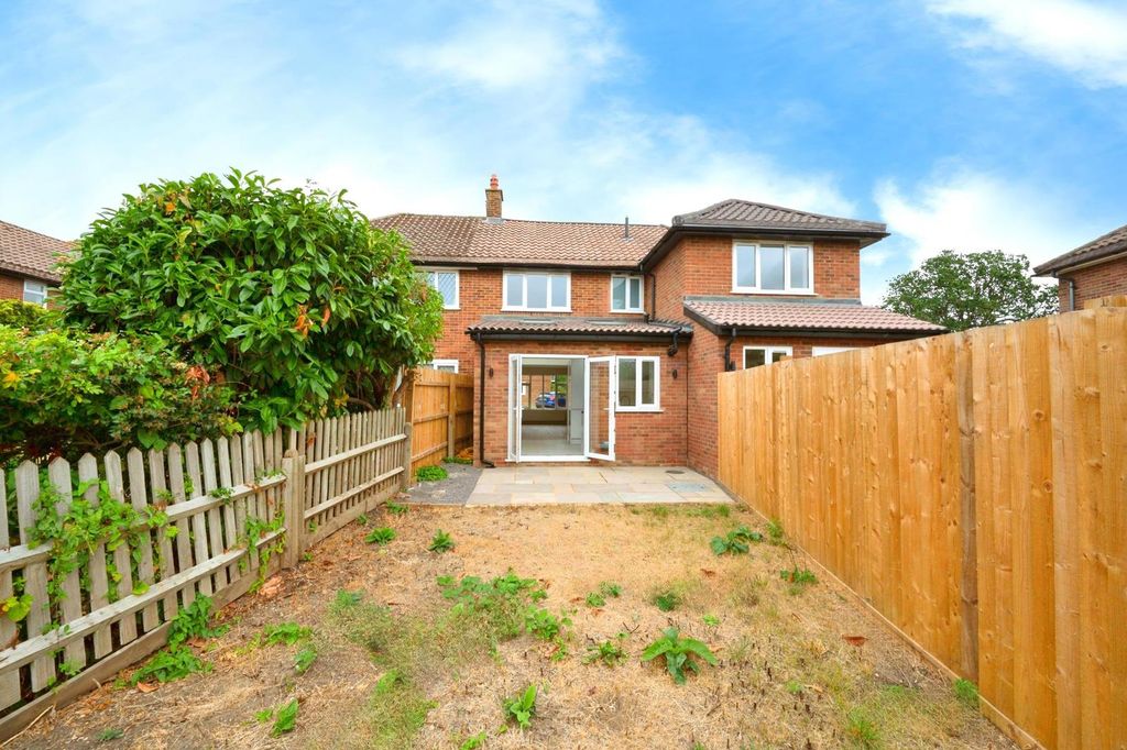 Property photo 3 of 14 Pbox-Img.Jpg