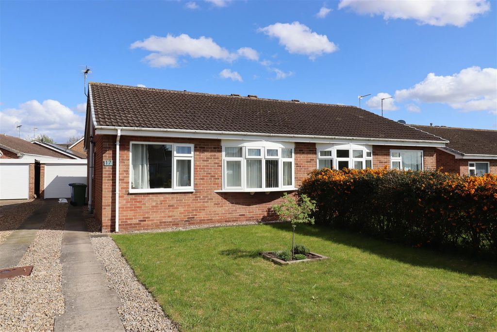 Property photo 1 of 9 1000037822.Jpg