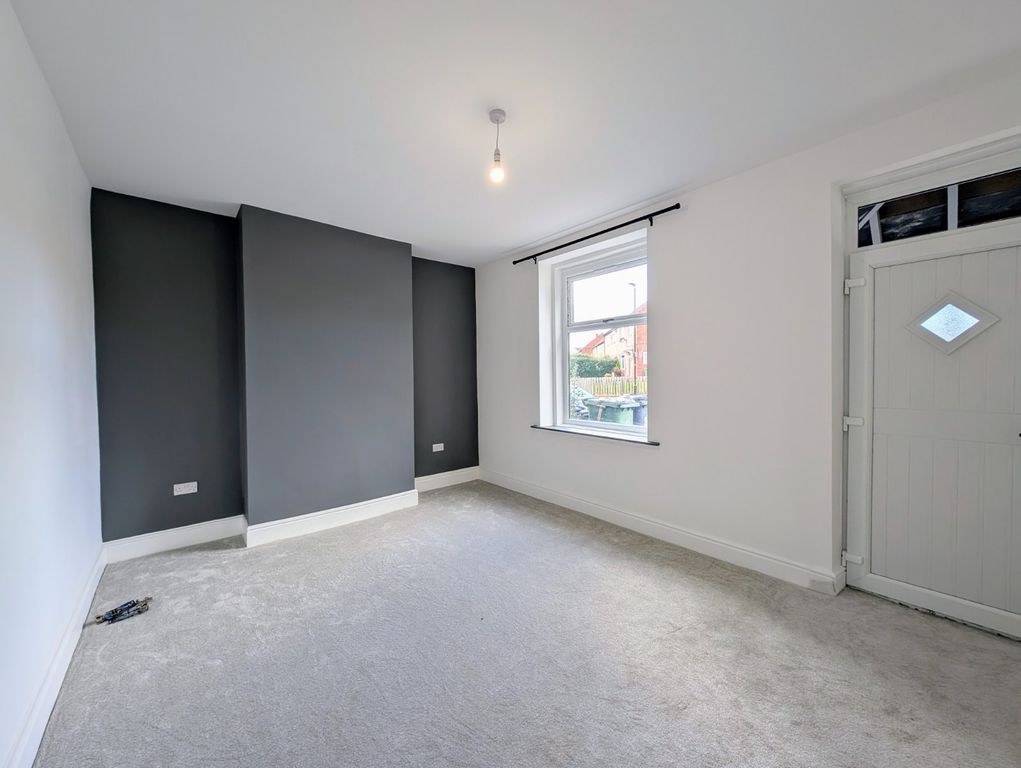 Property photo 2 of 21 Picture No. 18