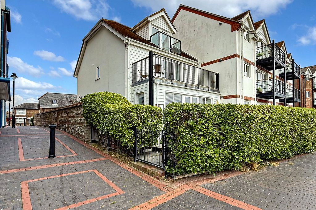 Property photo 1 of 32 Picture No. 30