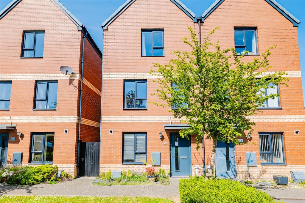 Property photo 1 of 31 P1413396.Jpg