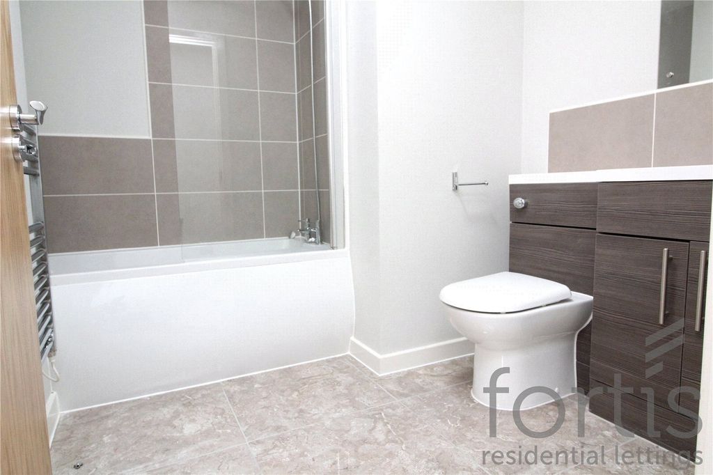 Property photo 3 of 6 Picture No. 01