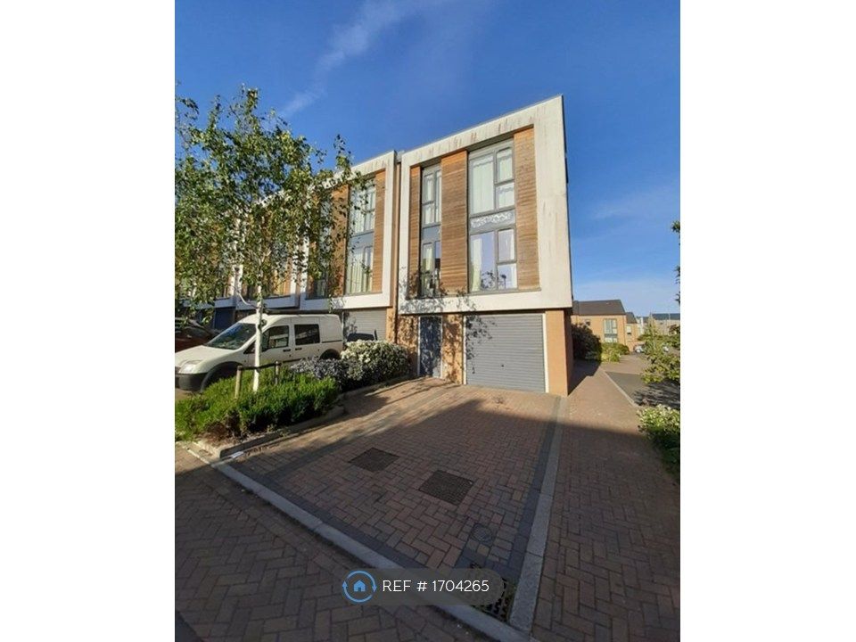 Property photo 1 of 10 Front Aspect