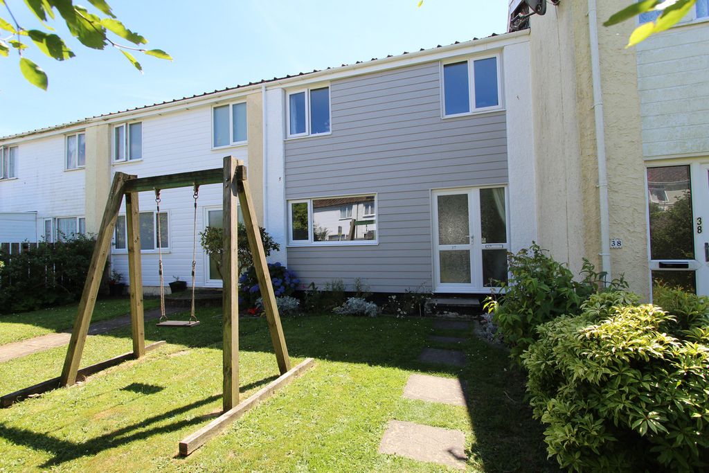 Property photo 1 of 18
