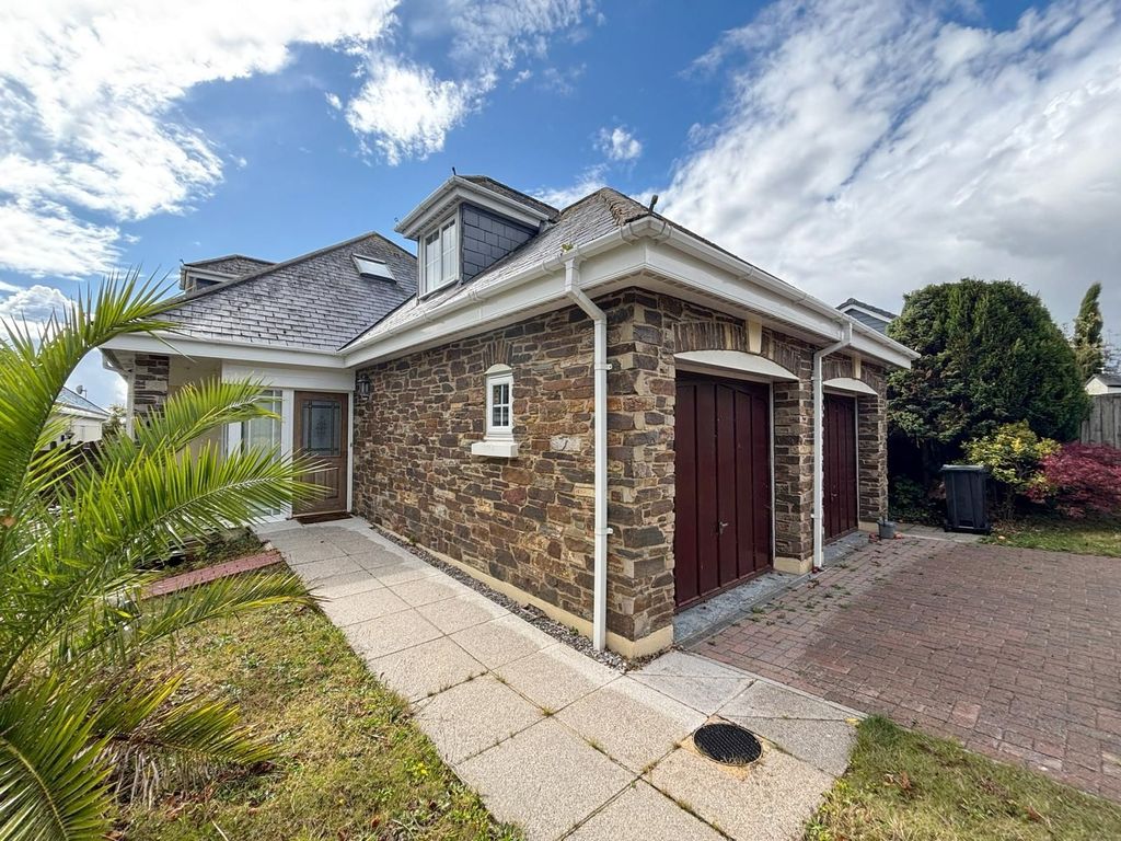 Property photo 1 of 24