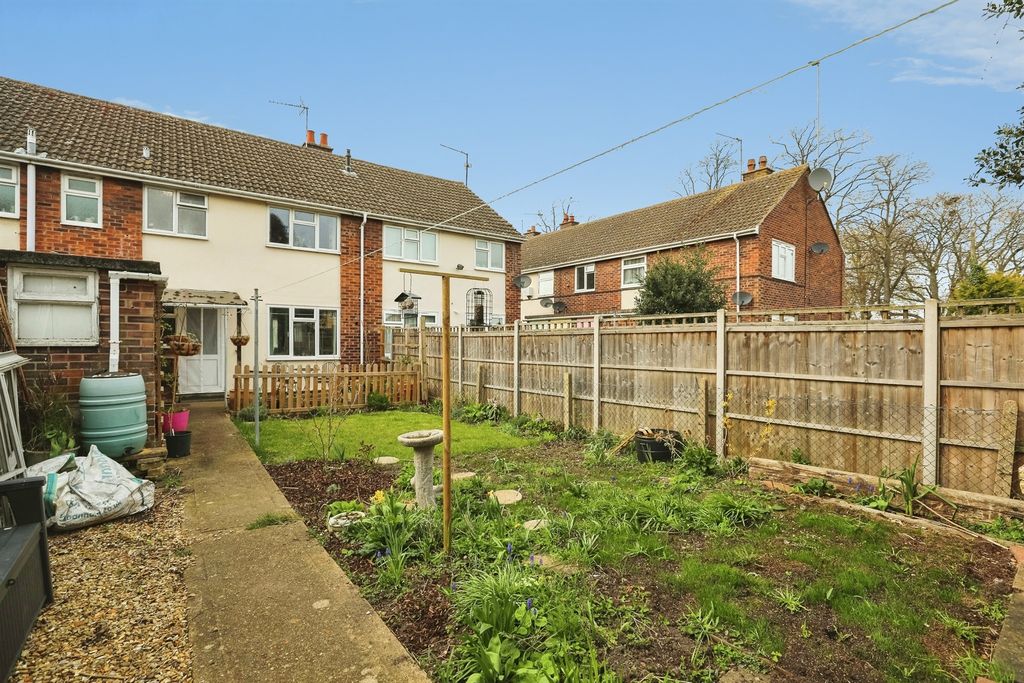 Property photo 2 of 11