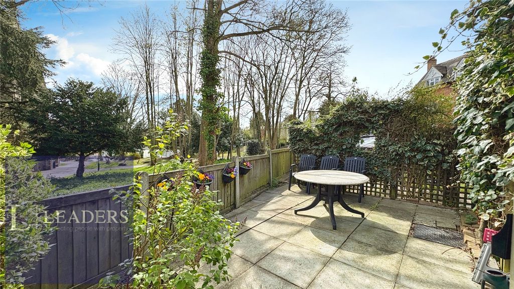 Property photo 3 of 12 Communal Area