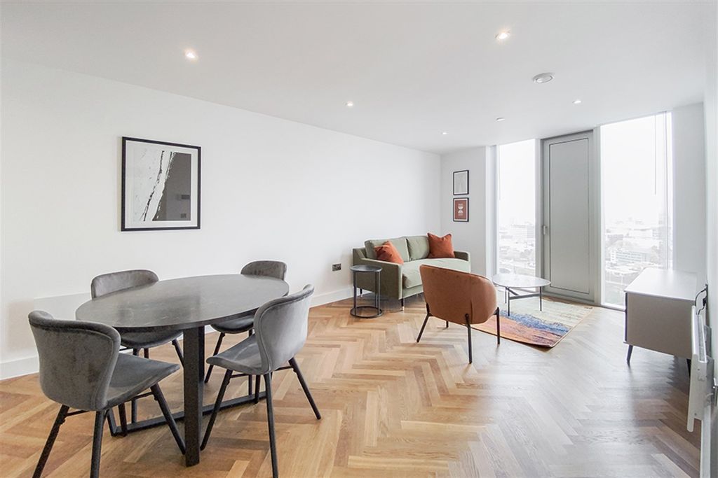 Property photo 1 of 18 (Main)