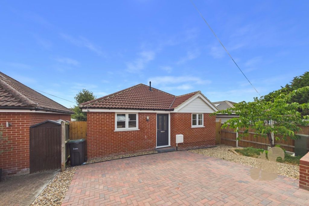 Property photo 1 of 8 Cam01254G0-Pr0482-Still014.Jpg