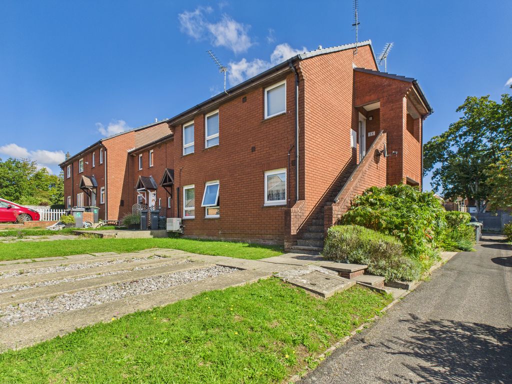 Property photo 1 of 17 Cam05068G0-Pr0050-Still017
