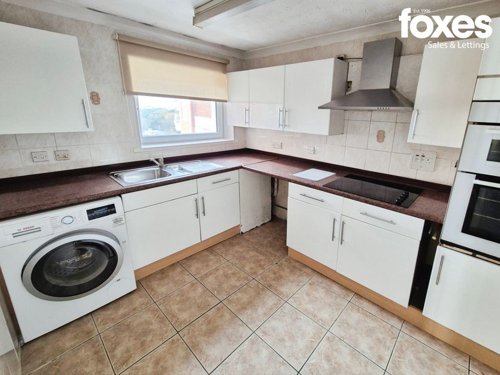 Property photo 3 of 23 4568163