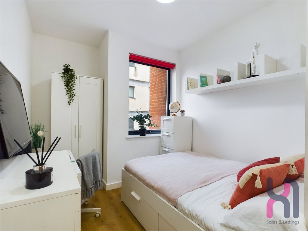 Property photo 1 of 10 Picture No. 22