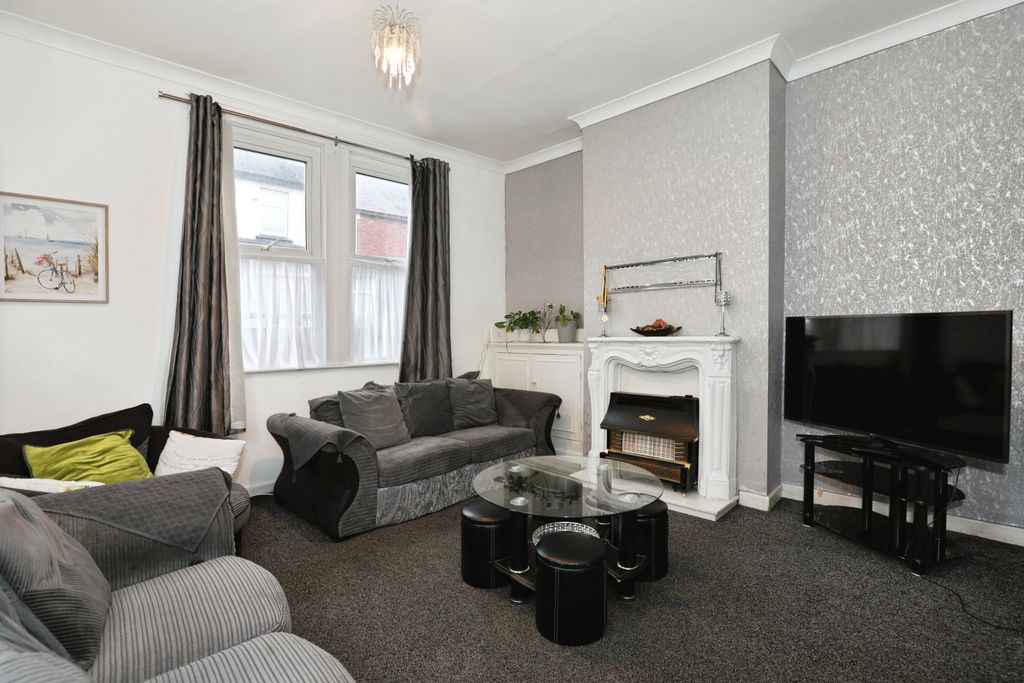 Property photo 3 of 15