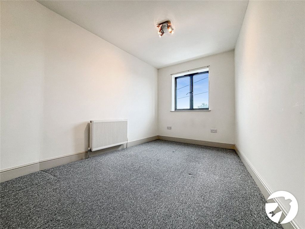 Property photo 2 of 12 Bedroom