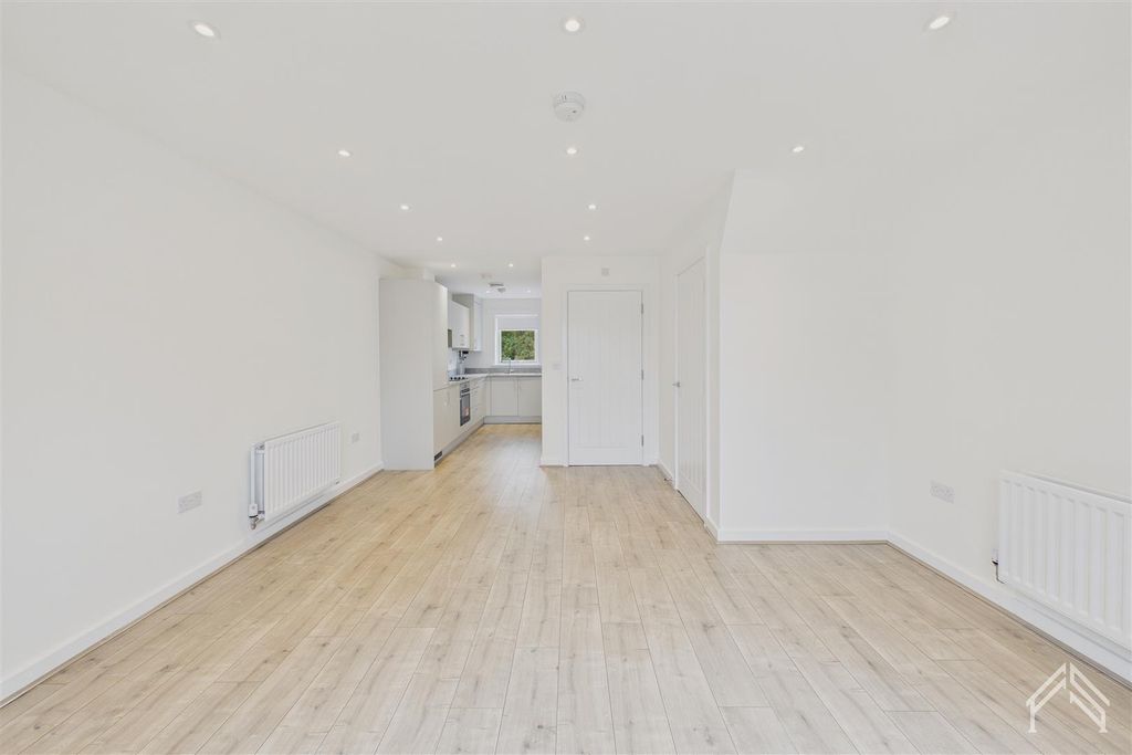 Property photo 2 of 8 2.Jpg