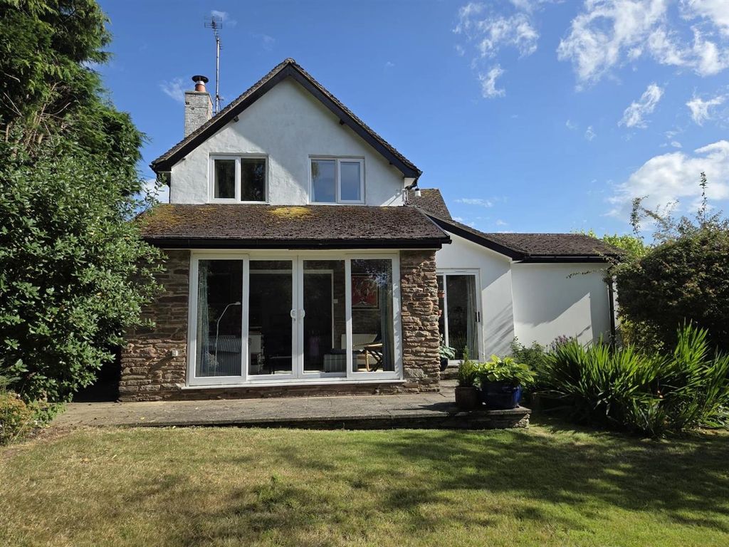 Property photo 1 of 23